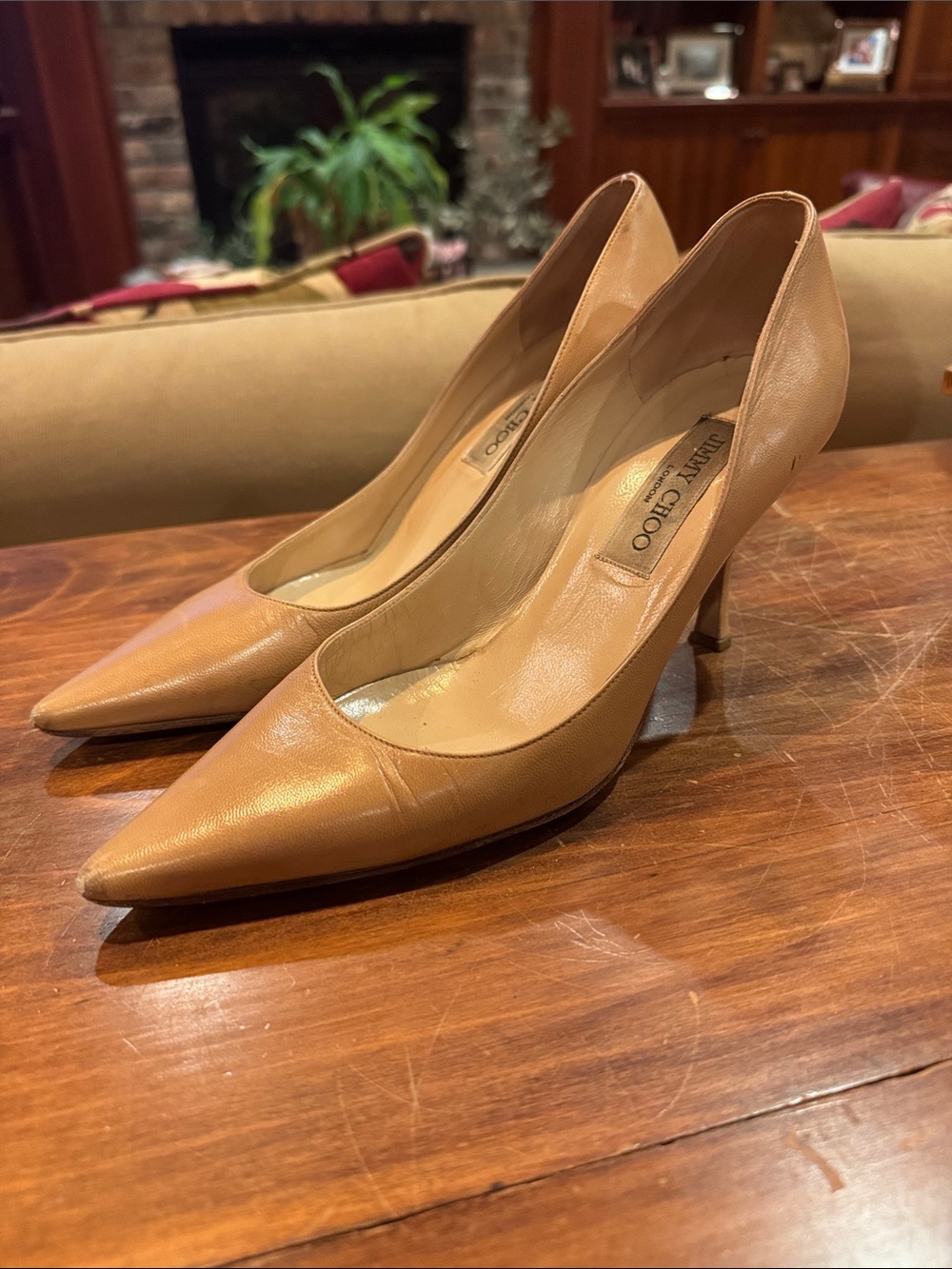 Jimmy Choo Tan Nude Leather Pumps London Classic 37 7  Heels Slip On Career